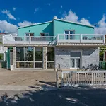 Jozef 2 By Interhome Vir