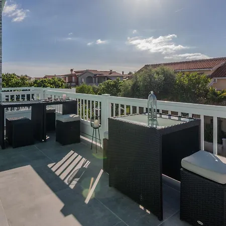 Jozef 2 By Interhome Appartement Vir