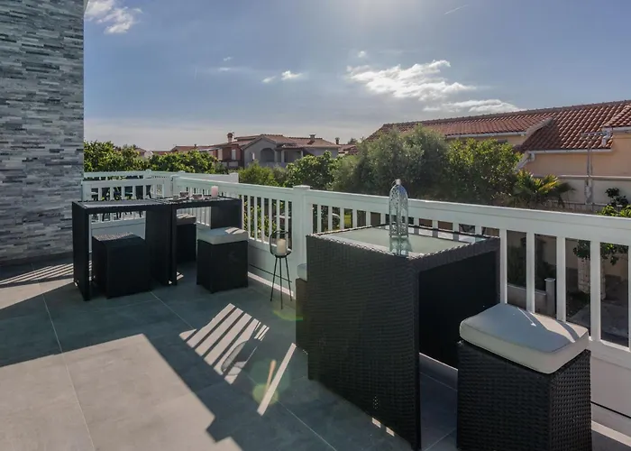 Jozef 2 By Interhome Appartement Vir